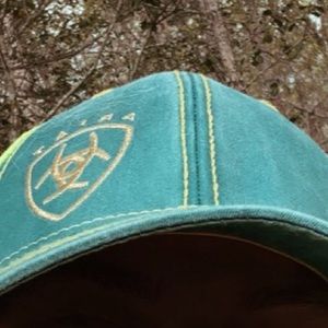 Meet your Posher, Claire